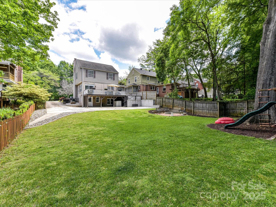 2804 Park Rd Charlotte, NC 28209