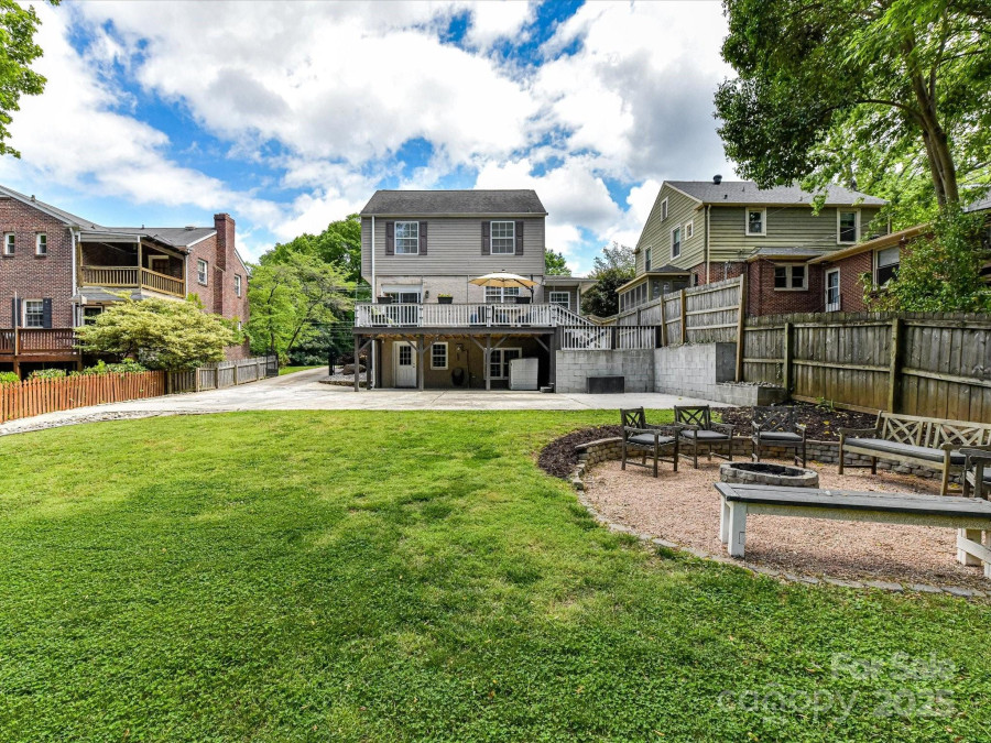 2804 Park Rd Charlotte, NC 28209