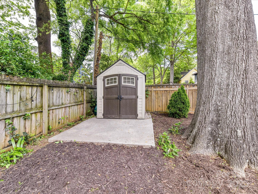 2804 Park Rd Charlotte, NC 28209