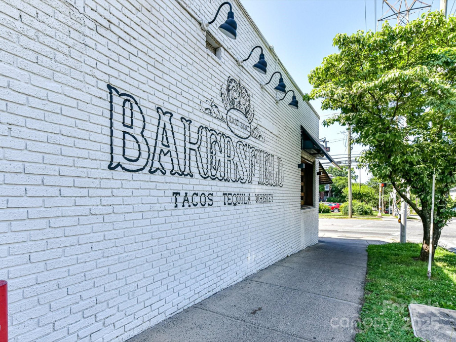 2804 Park Rd Charlotte, NC 28209