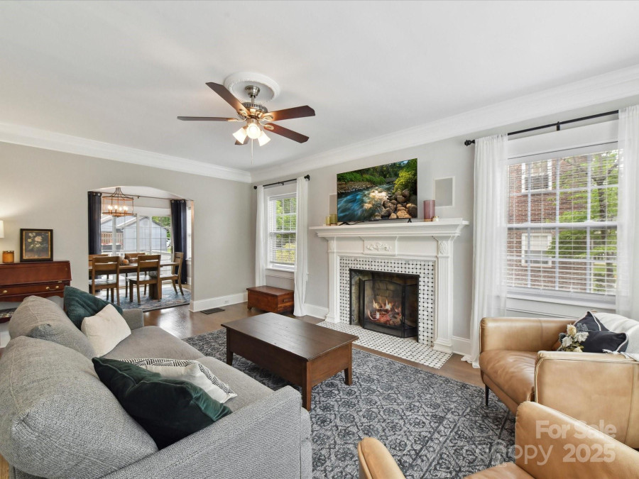 2804 Park Rd Charlotte, NC 28209