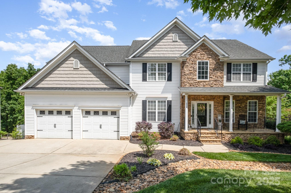 7730 Windsor Forest Pl Harrisburg, NC 28075