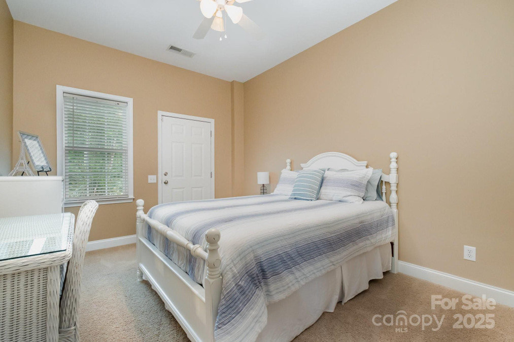 7730 Windsor Forest Pl Harrisburg, NC 28075