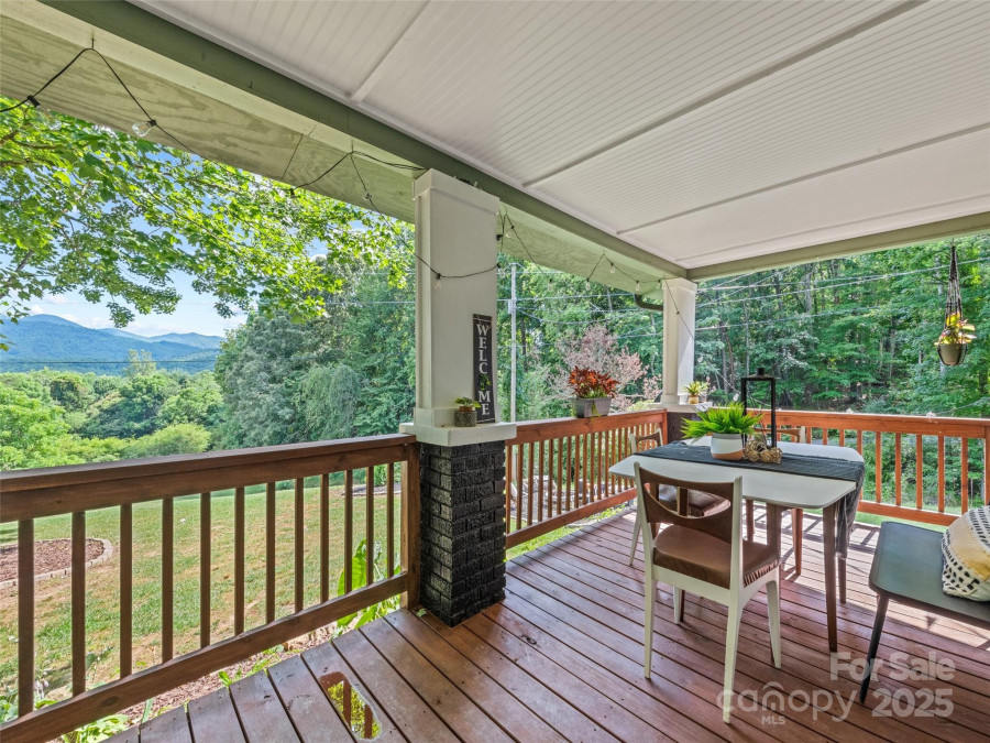 68 Piney Mountain Church Rd Candler, NC 28715