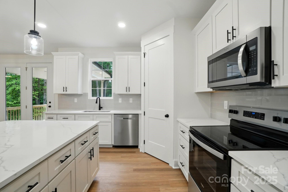 1118 Allman Extension Mount Pleasant, NC 28124