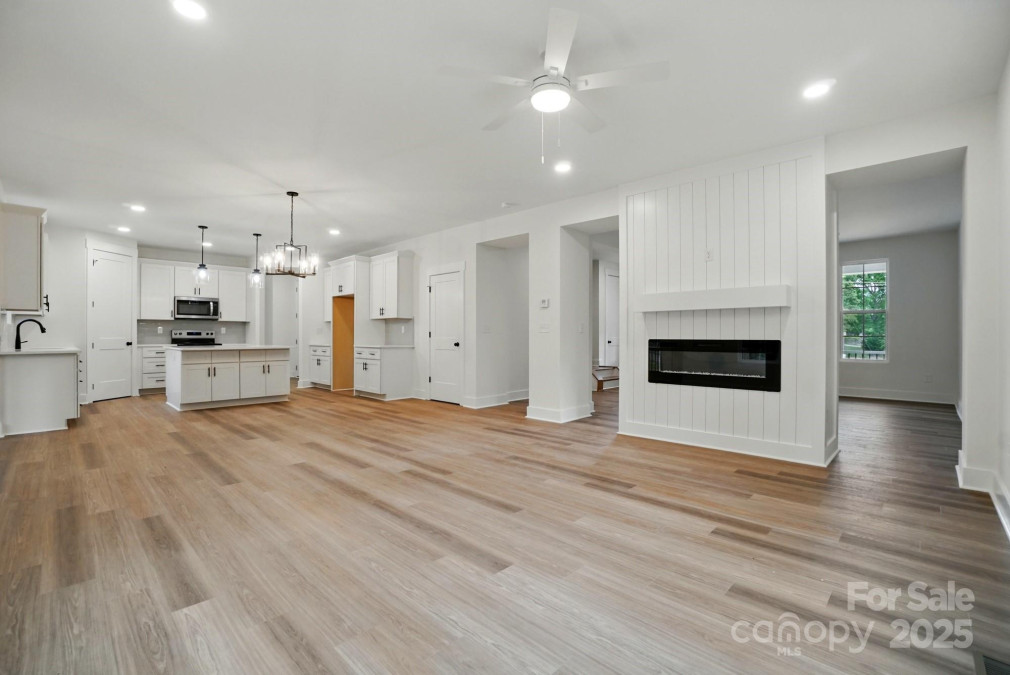 1118 Allman Extension Mount Pleasant, NC 28124