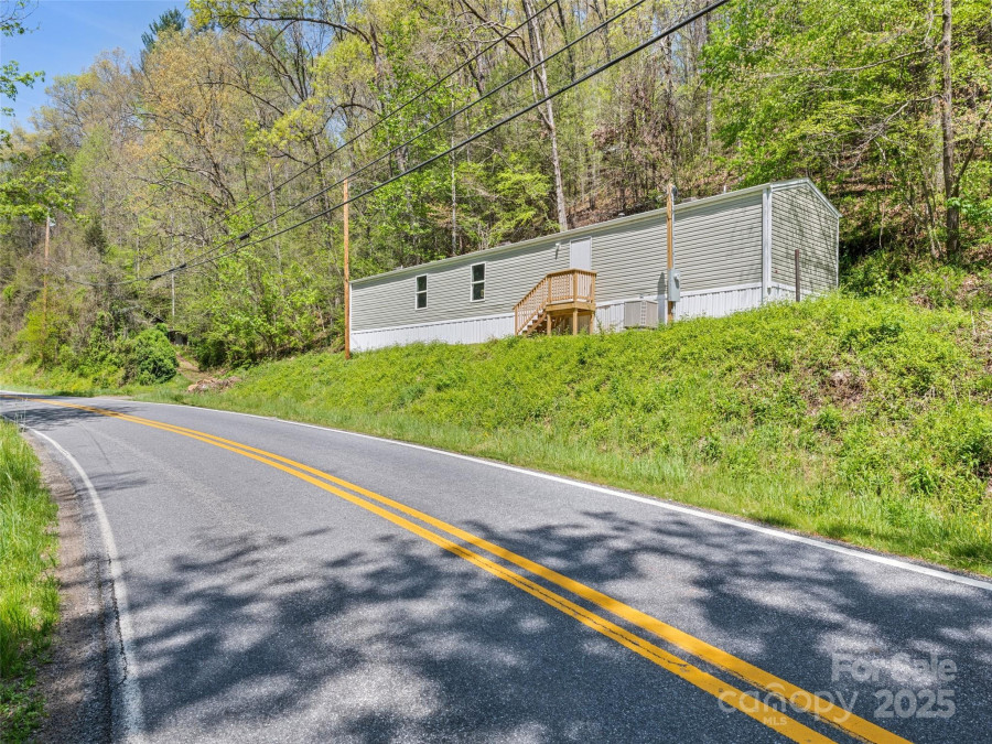 700 Cove Creek Rd Waynesville, NC 28785