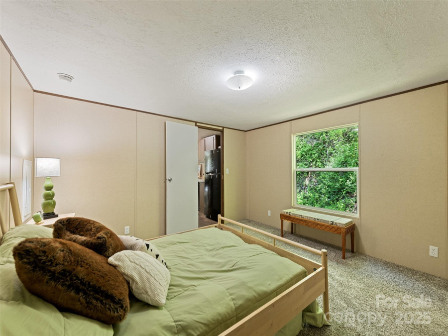 700 Cove Creek Rd Waynesville, NC 28785