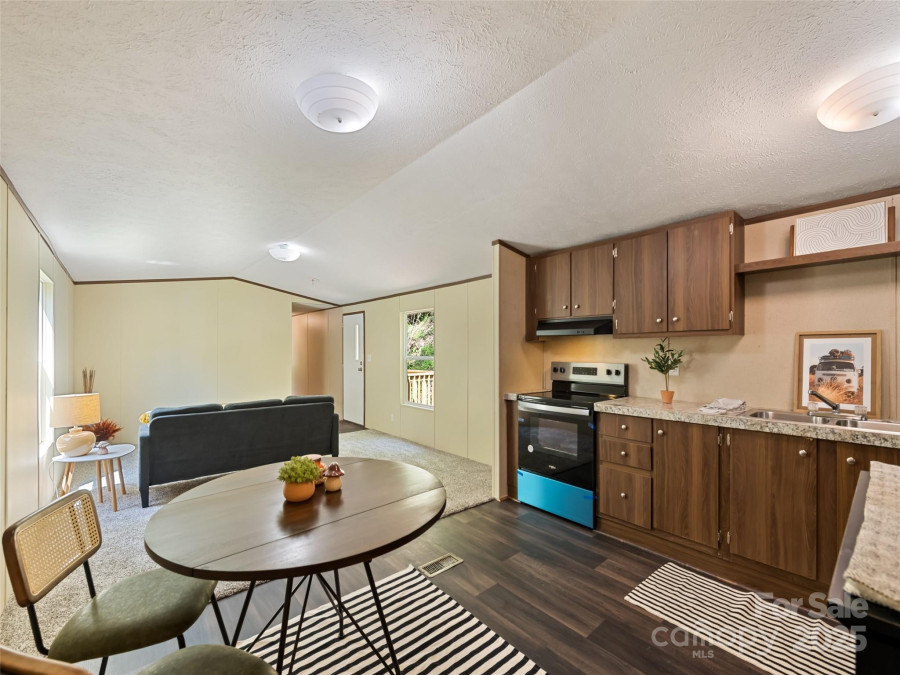 700 Cove Creek Rd Waynesville, NC 28785