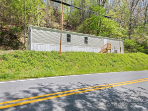 700 Cove Creek Rd Waynesville, NC 28785
