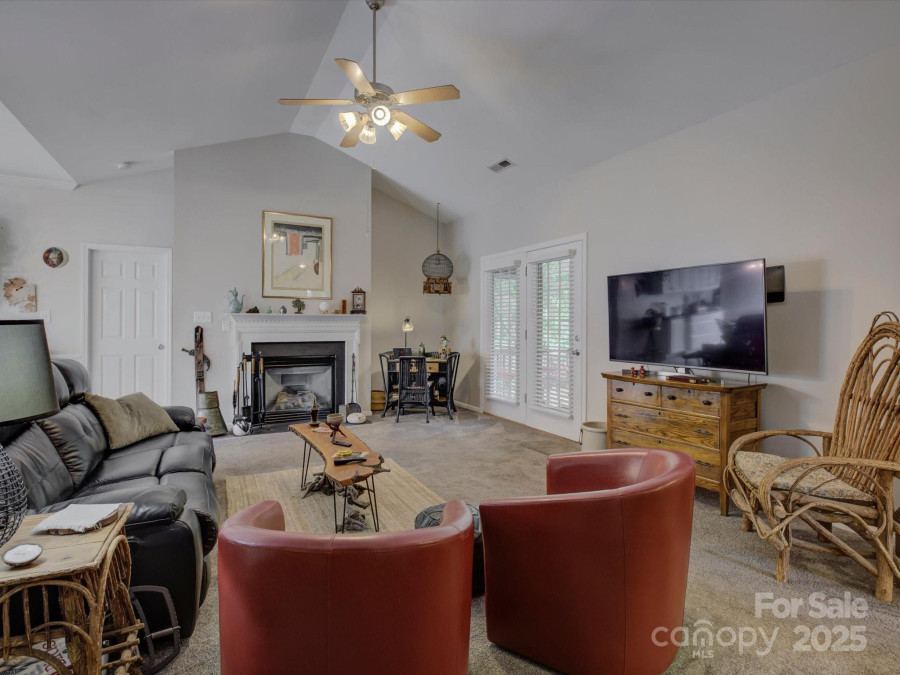 433 Linsbury Ct Gastonia, NC 28056