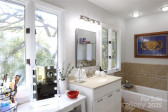 37 Nichols Hill Dr Asheville, NC 28804
