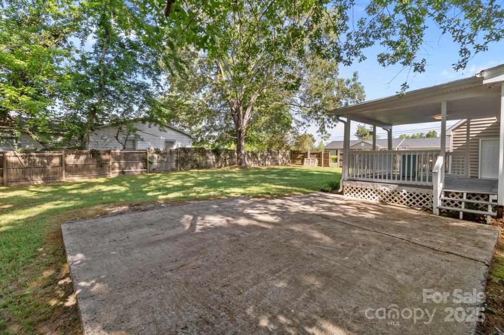 319 Central Ave Locust, NC 28097