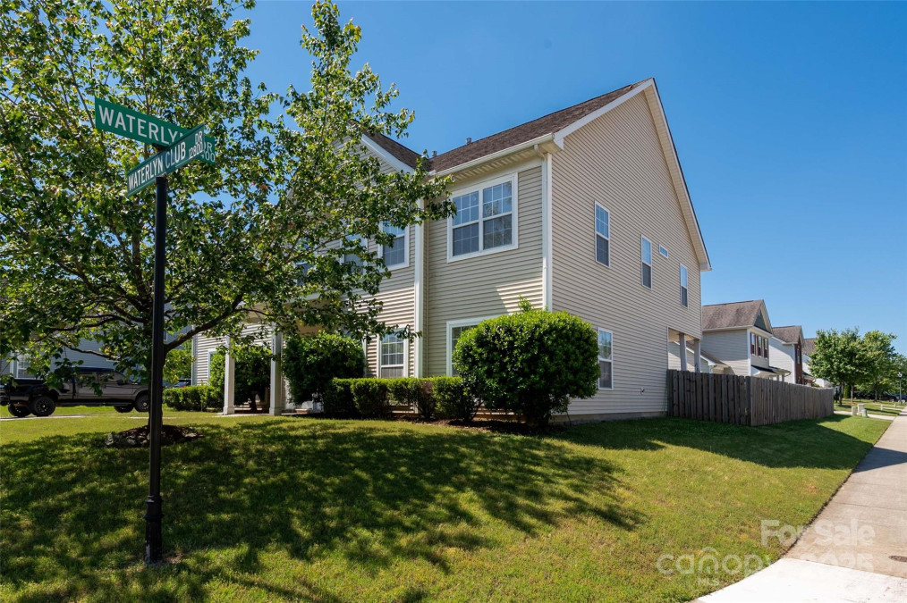 12802 Waterlyn Club Dr Charlotte, NC 28278