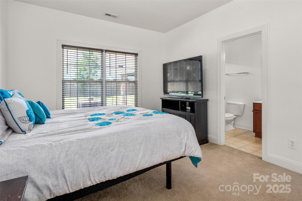 12802 Waterlyn Club Dr Charlotte, NC 28278