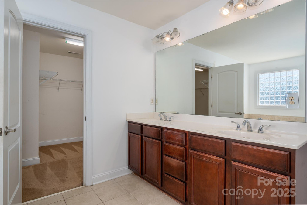 12802 Waterlyn Club Dr Charlotte, NC 28278