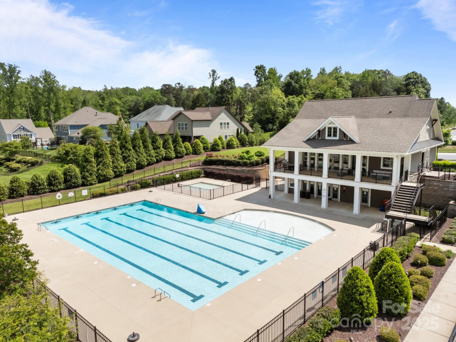 17513 Julees Walk Ln Davidson, NC 28036