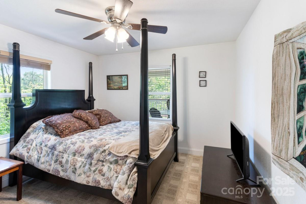 349 Penland St Clyde, NC 28721