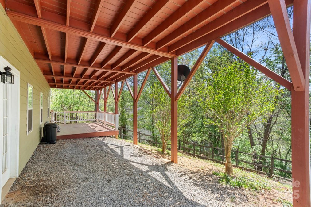 349 Penland St Clyde, NC 28721