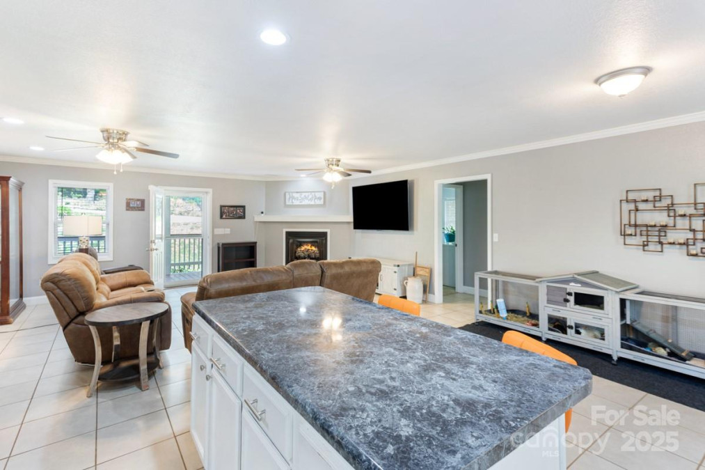 349 Penland St Clyde, NC 28721