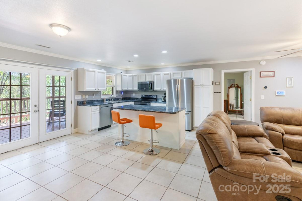 349 Penland St Clyde, NC 28721