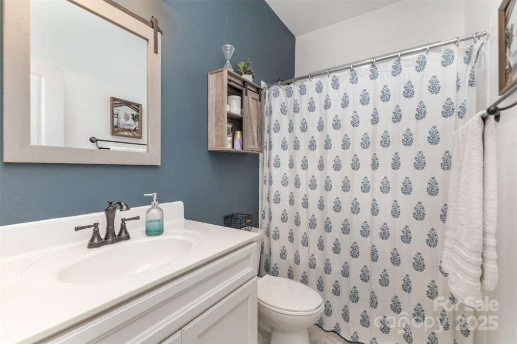 3267 Lock Erne Ave Kannapolis, NC 28081