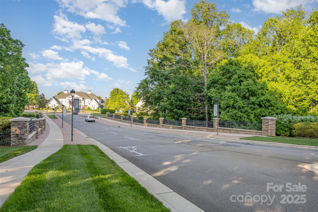 3267 Lock Erne Ave Kannapolis, NC 28081