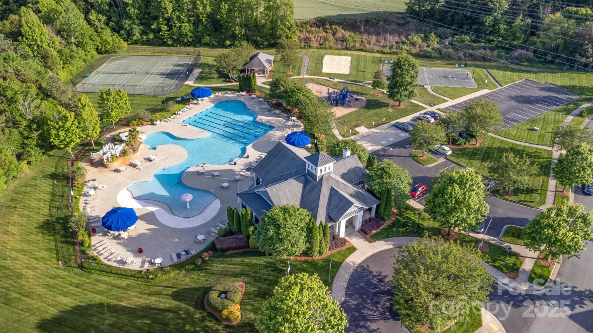 3267 Lock Erne Ave Kannapolis, NC 28081
