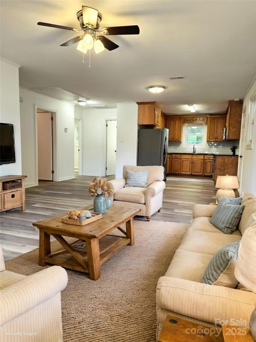 11 10th Ave Maiden, NC 28650