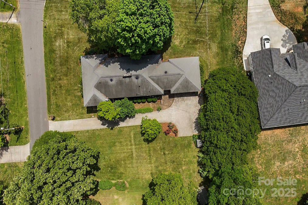 2410 Armstrong Park Dr Gastonia, NC 28054