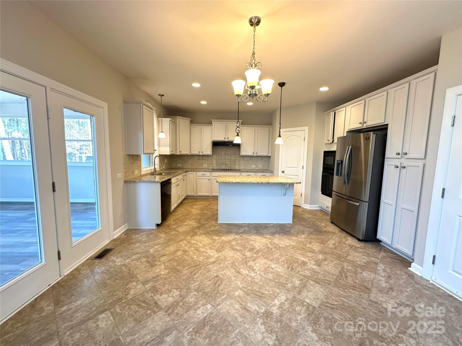 16446 Doves Canyon Ln Charlotte, NC 28278