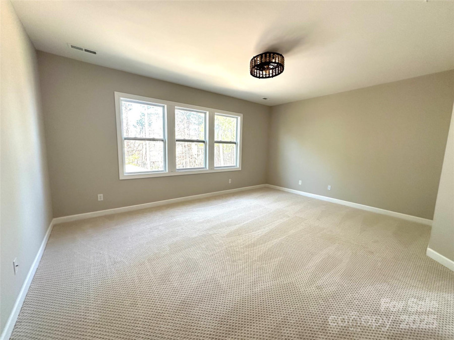 16446 Doves Canyon Ln Charlotte, NC 28278