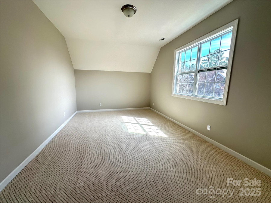 16446 Doves Canyon Ln Charlotte, NC 28278