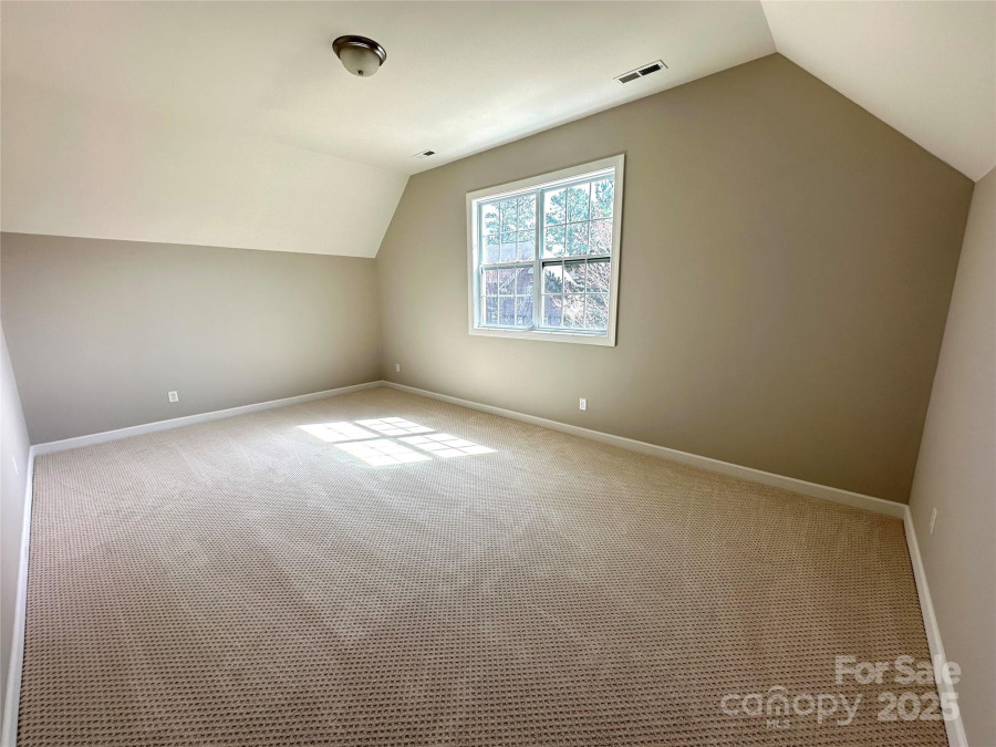 16446 Doves Canyon Ln Charlotte, NC 28278