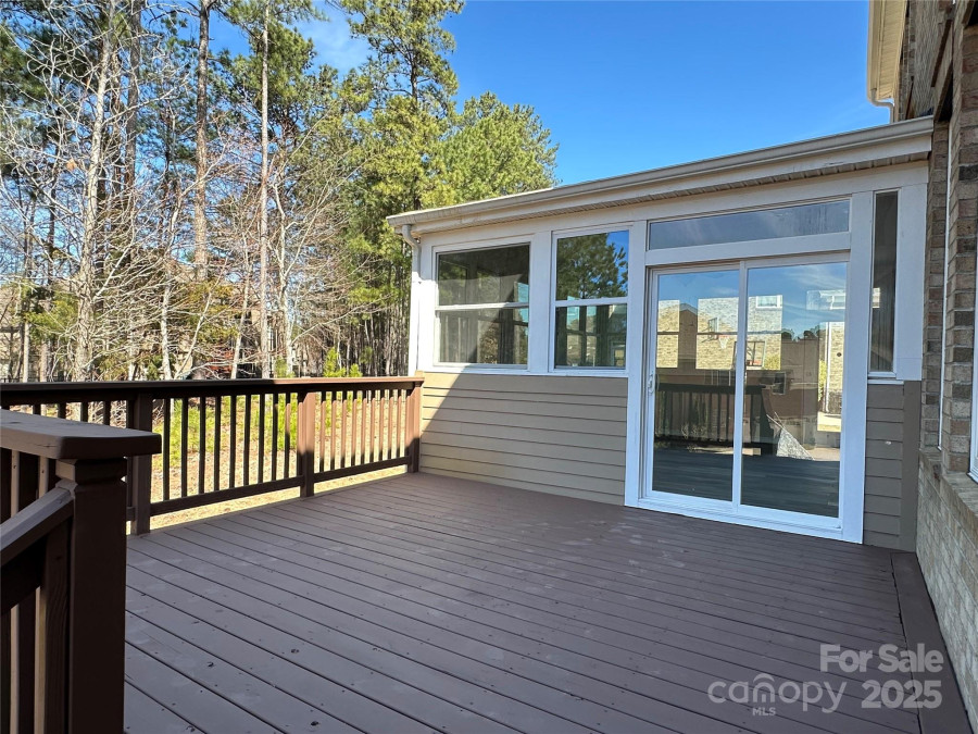 16446 Doves Canyon Ln Charlotte, NC 28278