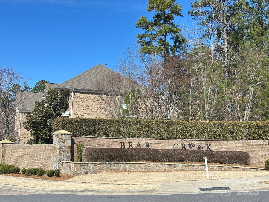 16446 Doves Canyon Ln Charlotte, NC 28278