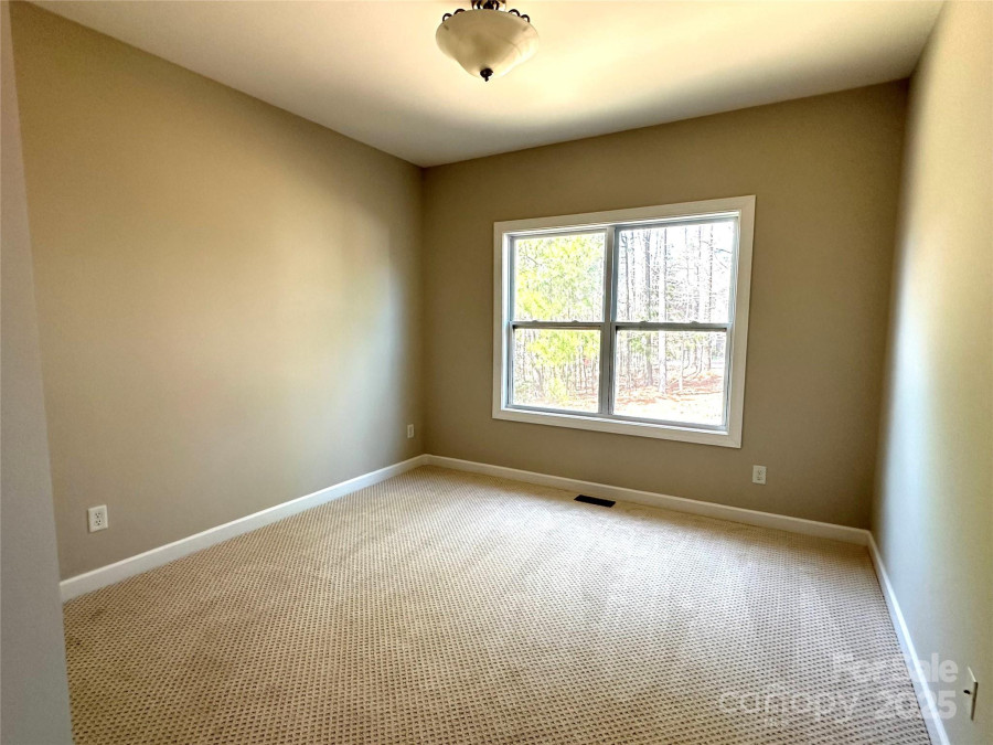 16446 Doves Canyon Ln Charlotte, NC 28278
