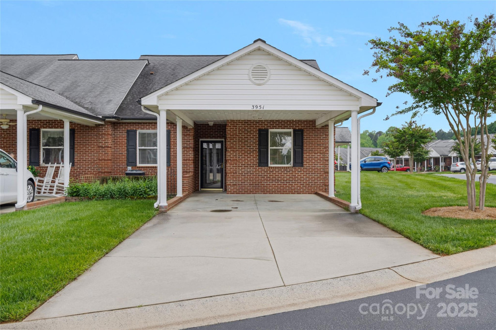 3951 Jasmine Ln Denver, NC 28037