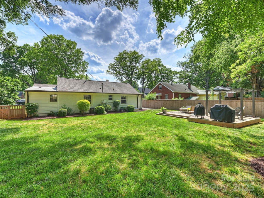 4921 Doris Ave Charlotte, NC 28205