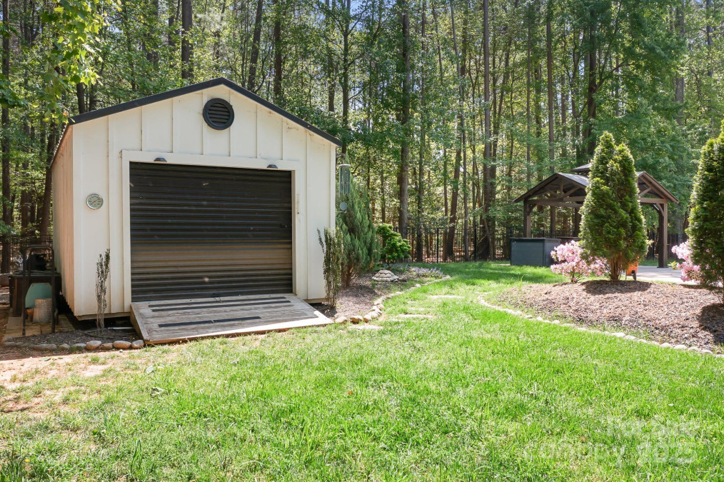 317 Marietta Rd Mooresville, NC 28117