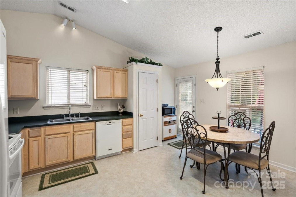 3604 Braefield Dr Indian Trail, NC 28079