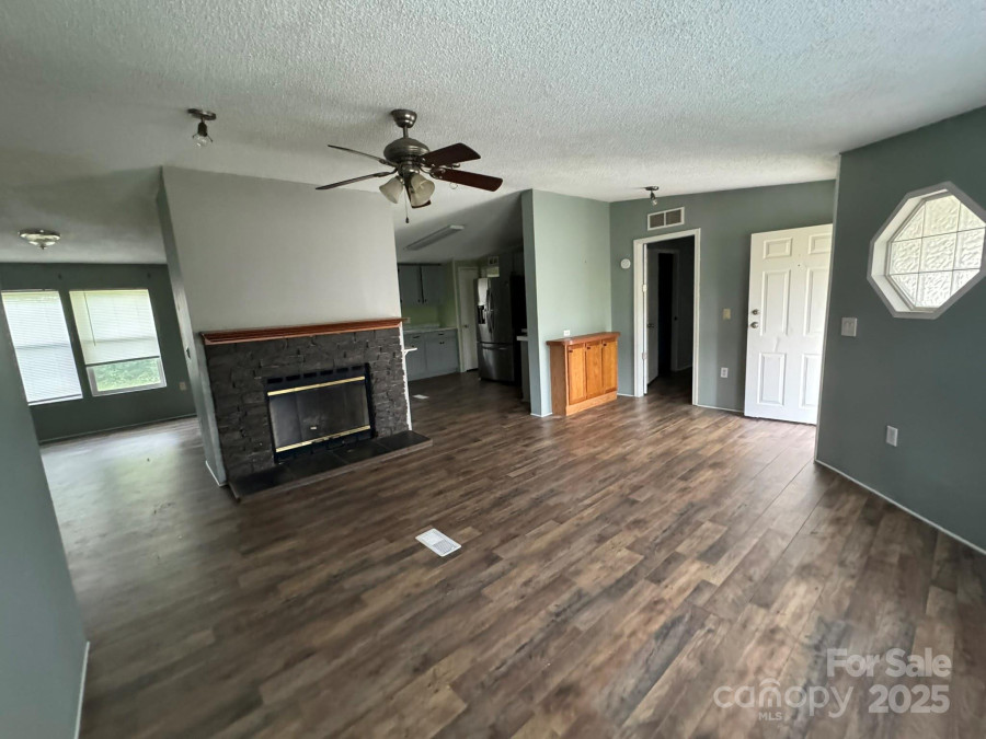 2844 Jamestown Rd Morganton, NC 28655