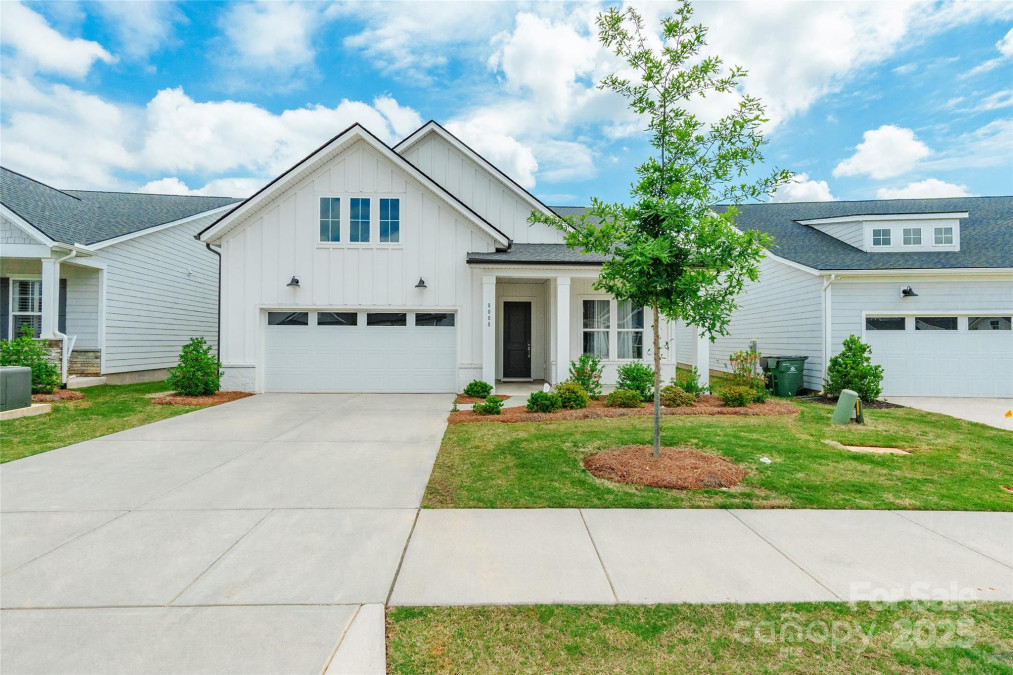 8008 Brookbank Dr Charlotte, NC 28269