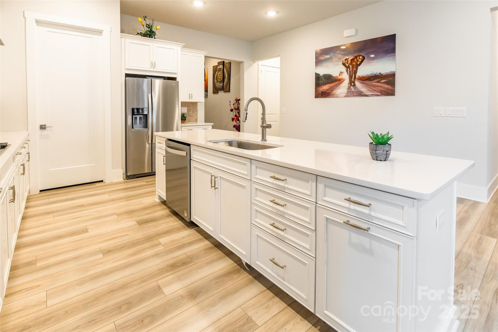 8008 Brookbank Dr Charlotte, NC 28269