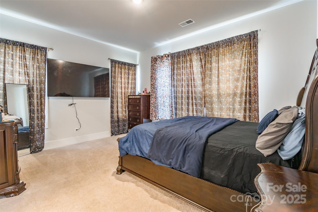 8008 Brookbank Dr Charlotte, NC 28269