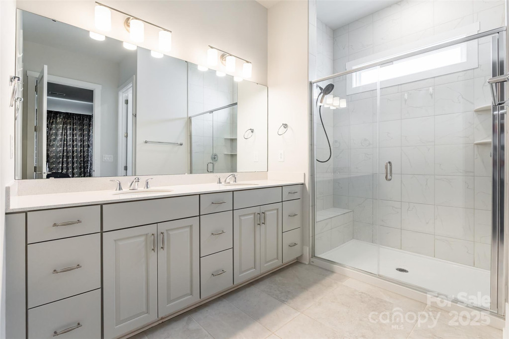 8008 Brookbank Dr Charlotte, NC 28269