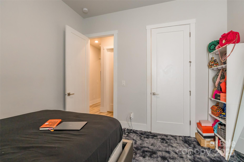 8008 Brookbank Dr Charlotte, NC 28269