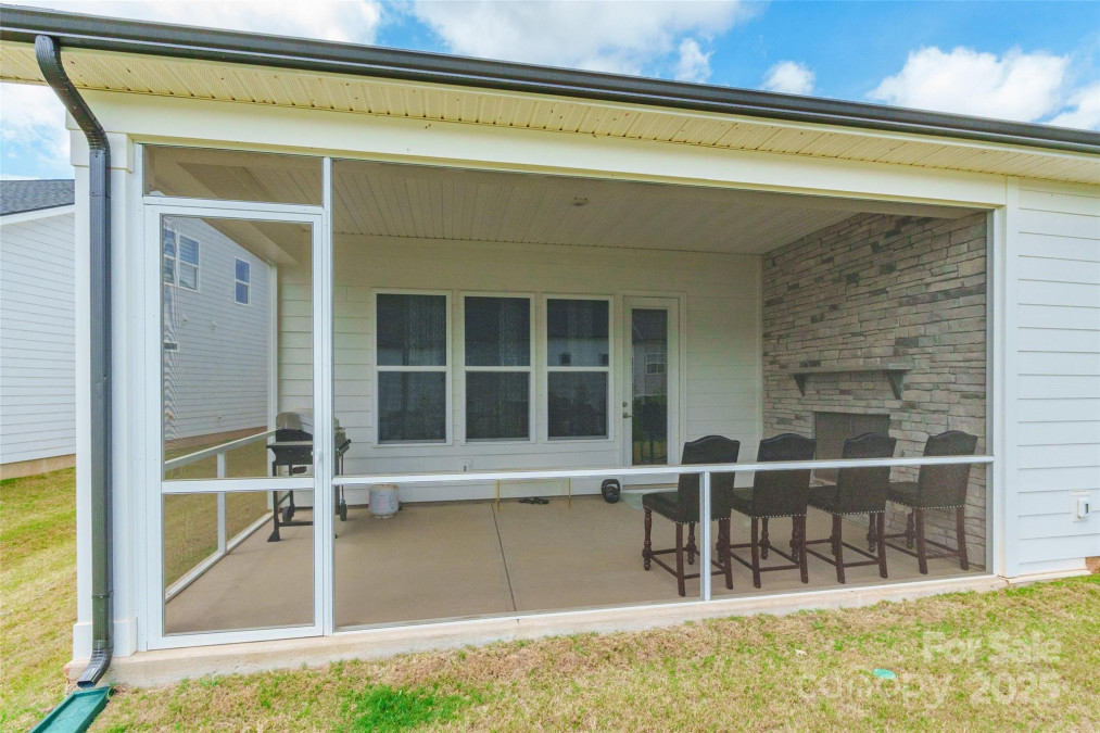8008 Brookbank Dr Charlotte, NC 28269