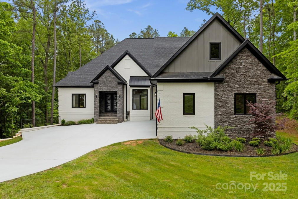 4135 Mineral Ln Lincolnton, NC 28092