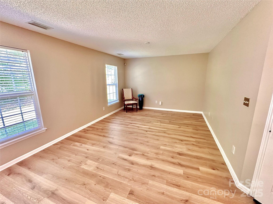 3032 Mallard Forest Dr Charlotte, NC 28269
